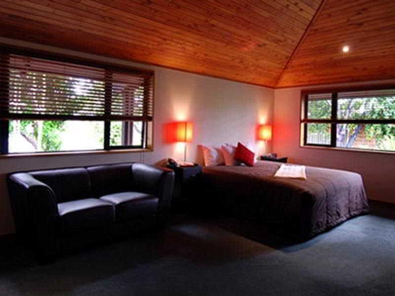 Riverside Marlborough 4*