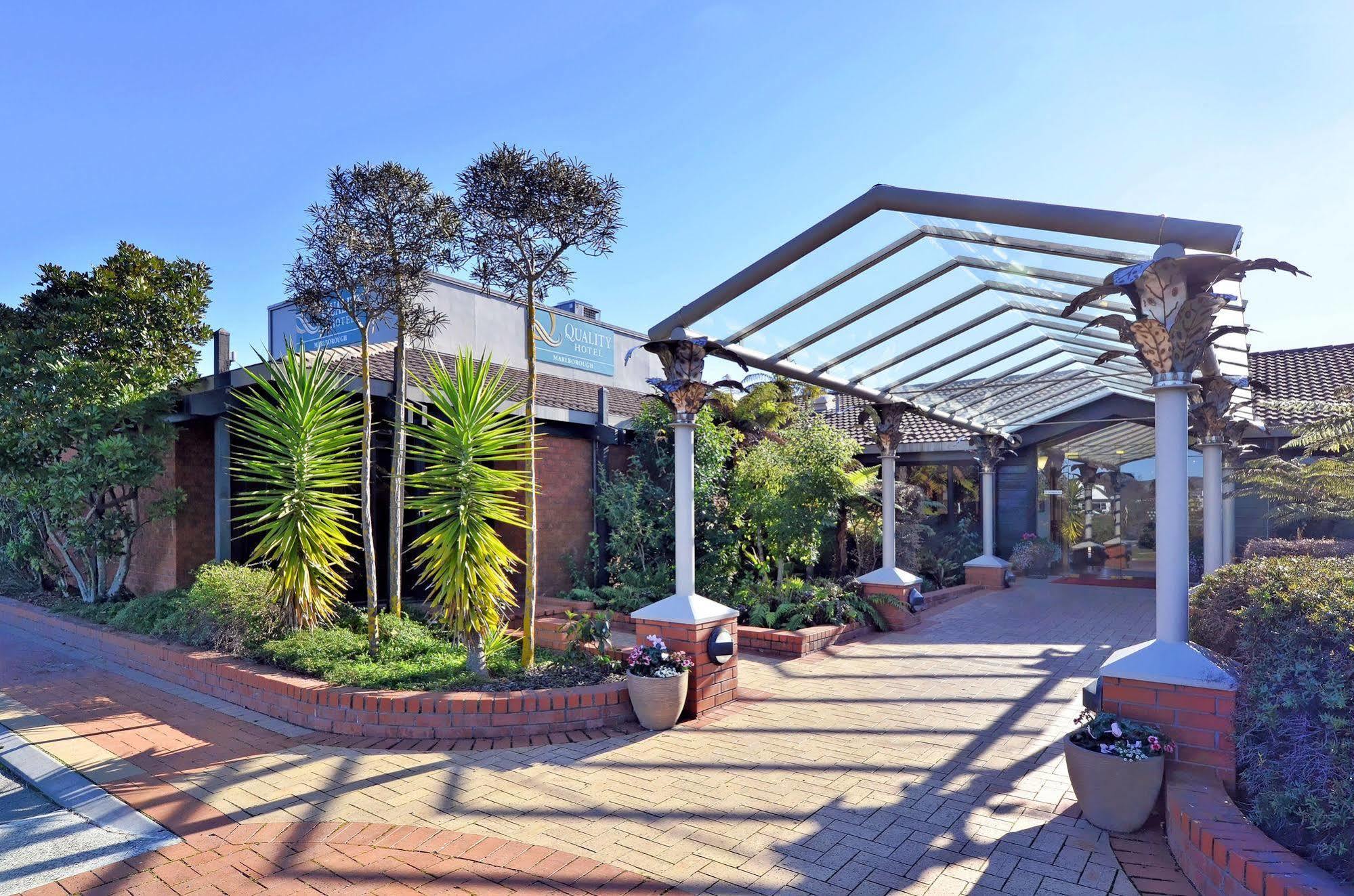 Hotel Riverside Marlborough 4*